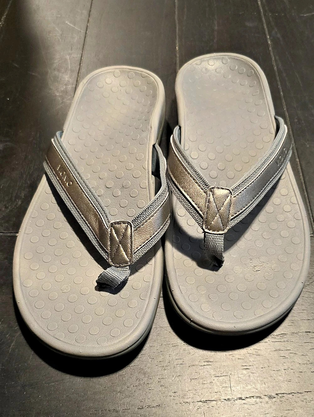 Vionic Tide Pewter Toe Post Sandal